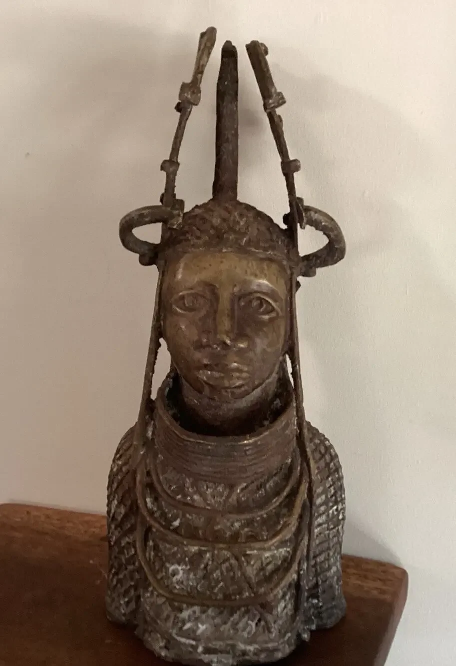 Cast Bronze Bust of King of Benin Nigeria African Antique vintage
